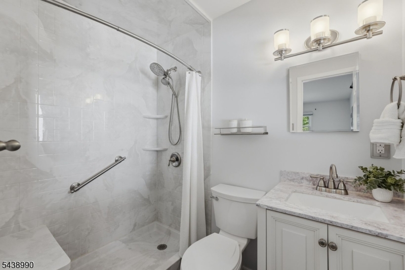 Livingston Acres - Residential