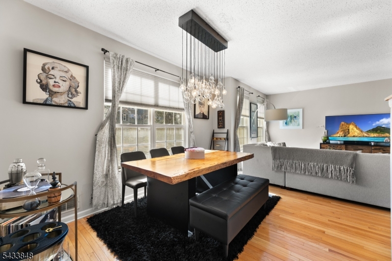 Rose Arbor - Residential