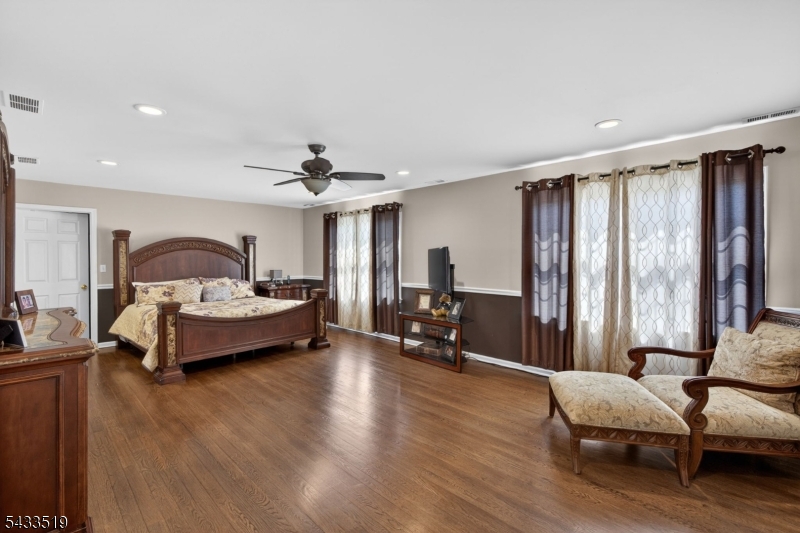 Greenwich Hills North - Residential