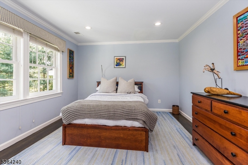 Yantacaw Brook Park - Residential