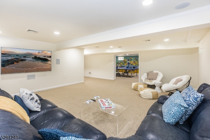 Yantacaw Brook Park - Residential