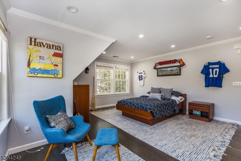 Yantacaw Brook Park - Residential