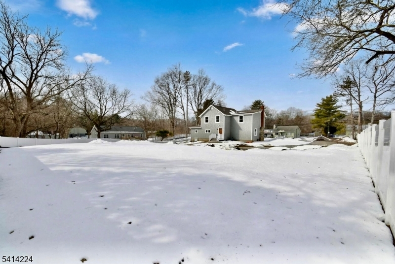 OAK RIDGE / MILTON - Residential