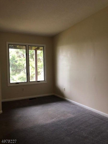 BERKSHIRE RIDGE - Residential Lease