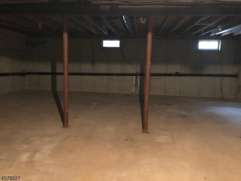 BERKSHIRE RIDGE - Residential Lease