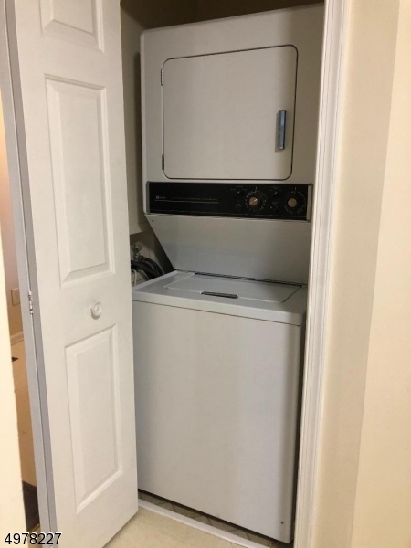 BERKSHIRE RIDGE - Residential Lease