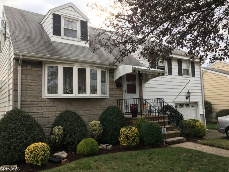 This split level 3 bedroom, 1 1/2 Bath is a must see. Needs TLC. Hardwood floors throughout, fenced in yard with patio and paver driveway. At the end of the street is the NYC bus line. Close to major highways and restaurants and stores. Perfect for the buyer who wants to put their own  personal touch on the home.