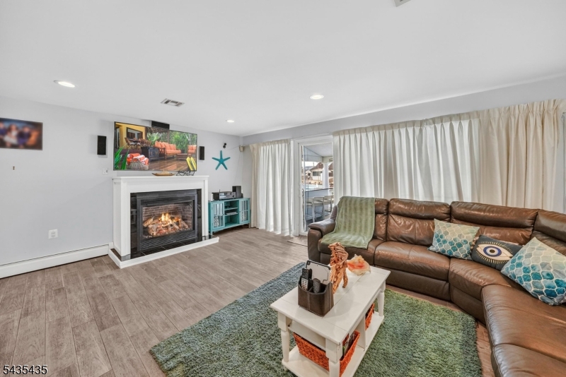 Bayville/ Berkeley Shores - Residential