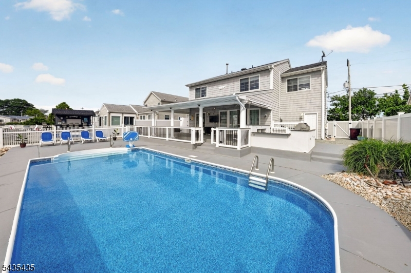 Bayville/ Berkeley Shores - Residential