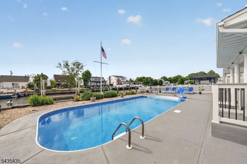 Bayville/ Berkeley Shores - Residential