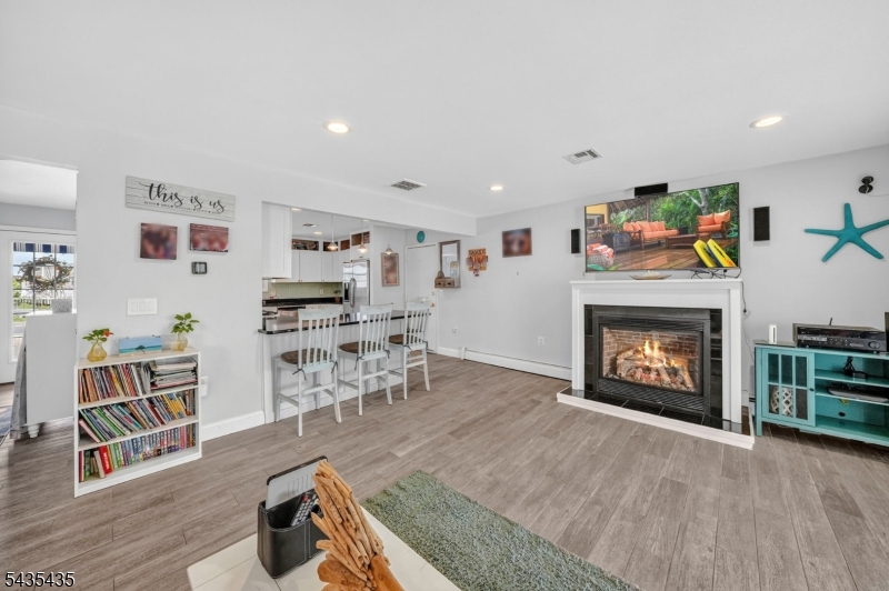 Bayville/ Berkeley Shores - Residential