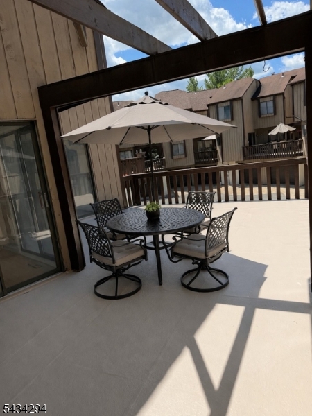 Hastings Square - Residential Lease