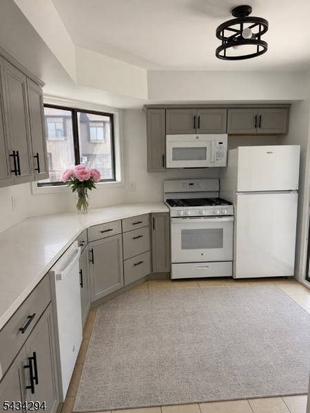 Hastings Square - Residential Lease