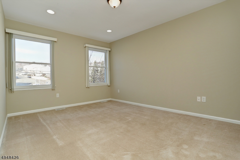 Glenmont Commons - Residential