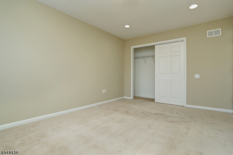 Glenmont Commons - Residential
