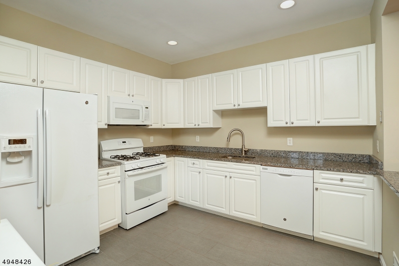 Glenmont Commons - Residential