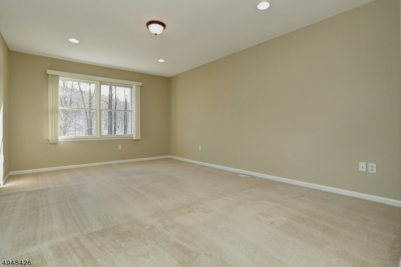Glenmont Commons - Residential