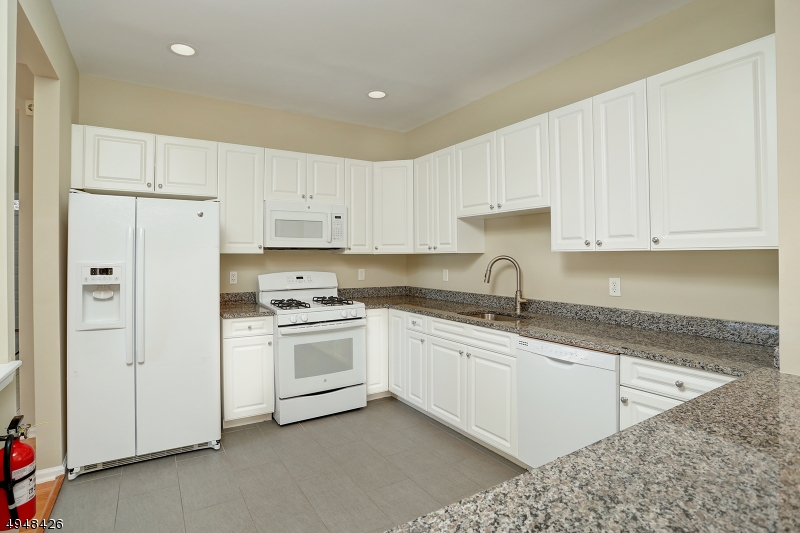 Glenmont Commons - Residential