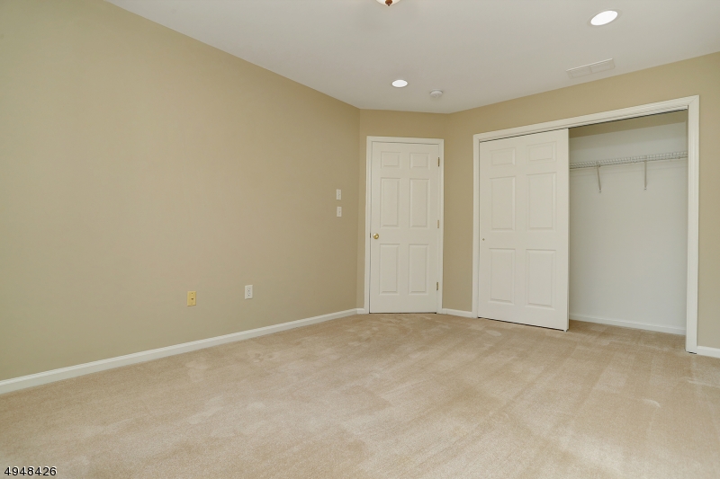 Glenmont Commons - Residential