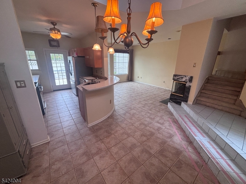 Rose Arbor - Residential
