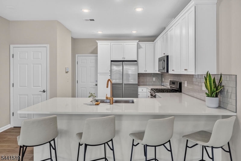Townhomes At Vermella - Residential