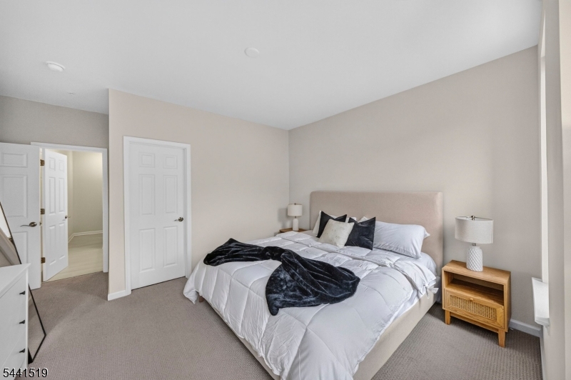 Townhomes At Vermella - Residential