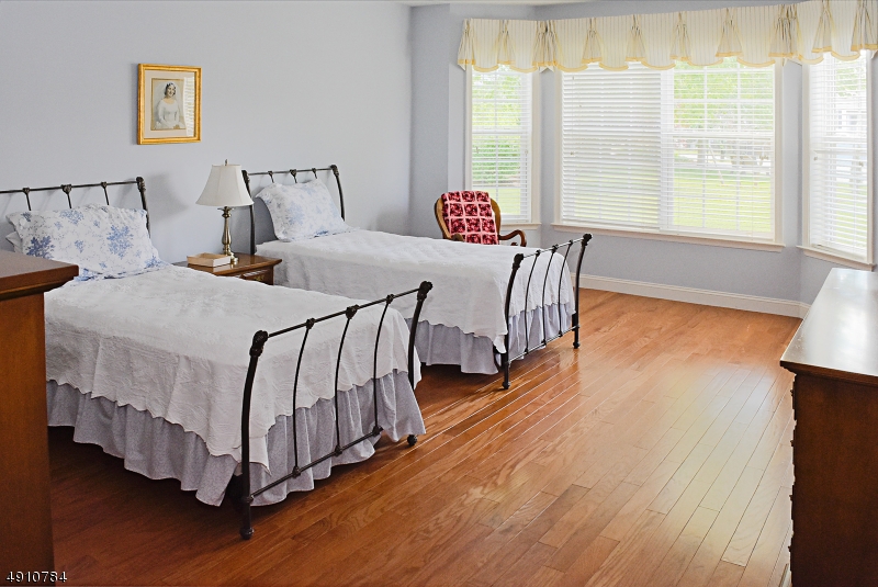 Four Seasons at Great Notch - Residential