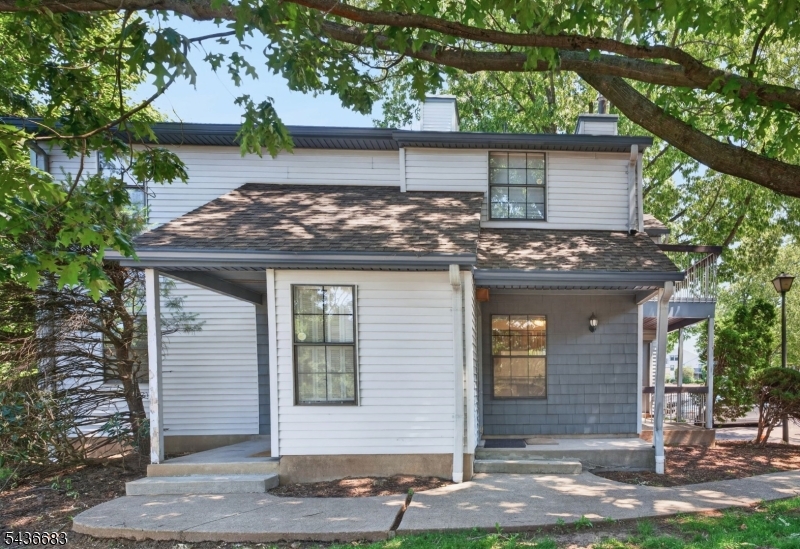 Woodbridge Commons - Residential