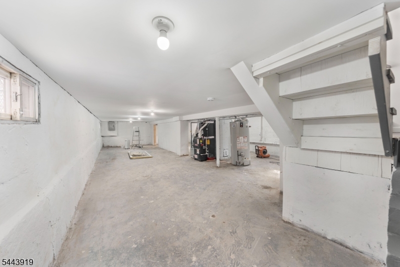 East Linden - Residential Income
