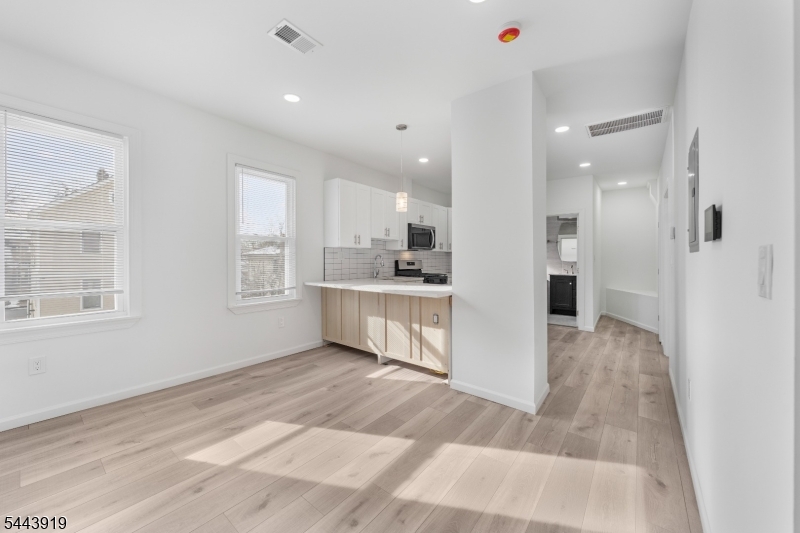 East Linden - Residential Income