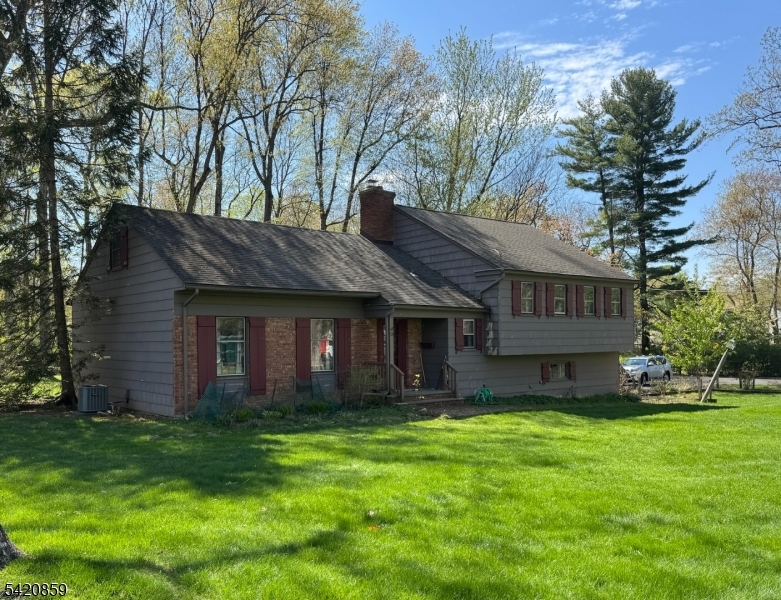 Amazing opportunity for a buyer who wants location, space, solid construction! Top location and sizable property on a cul de sac street. Hardwood floors. Sale is being sold strictly in as-is condition.  For comp purposes. Sold prior to distribution.