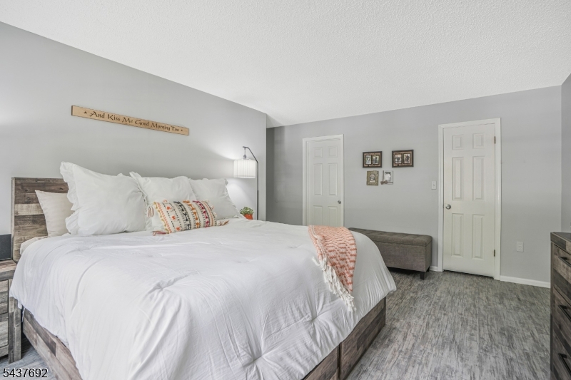 Cedar Brook - Residential