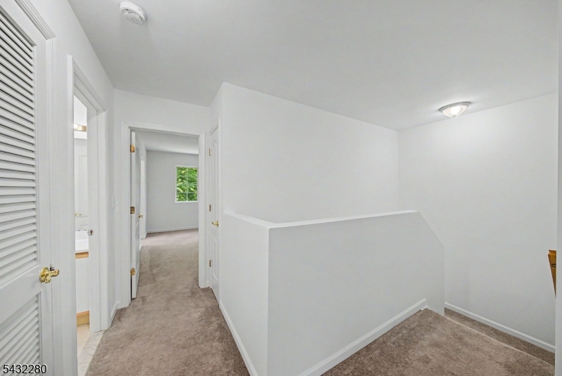 Deer HIll Village - Residential Lease