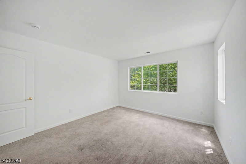 Deer HIll Village - Residential Lease