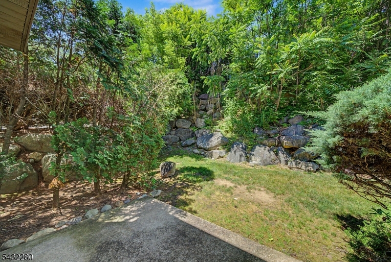 Deer HIll Village - Residential Lease