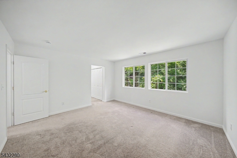 Deer HIll Village - Residential Lease