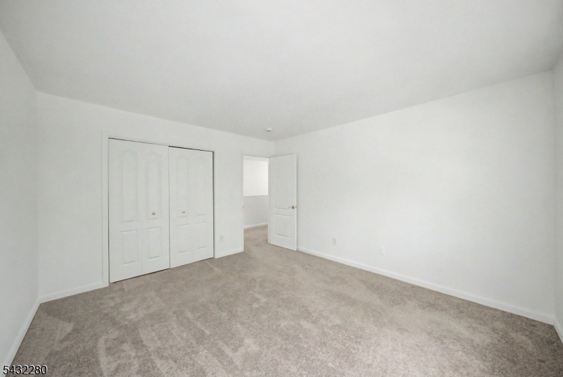 Deer HIll Village - Residential Lease
