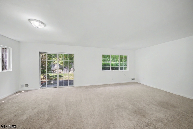 Deer HIll Village - Residential Lease