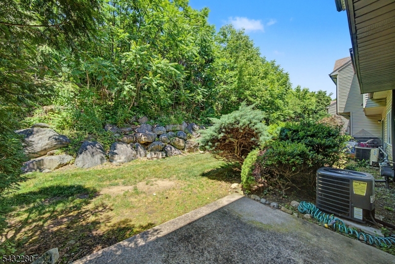 Deer HIll Village - Residential Lease
