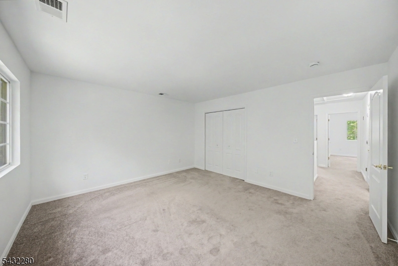 Deer HIll Village - Residential Lease