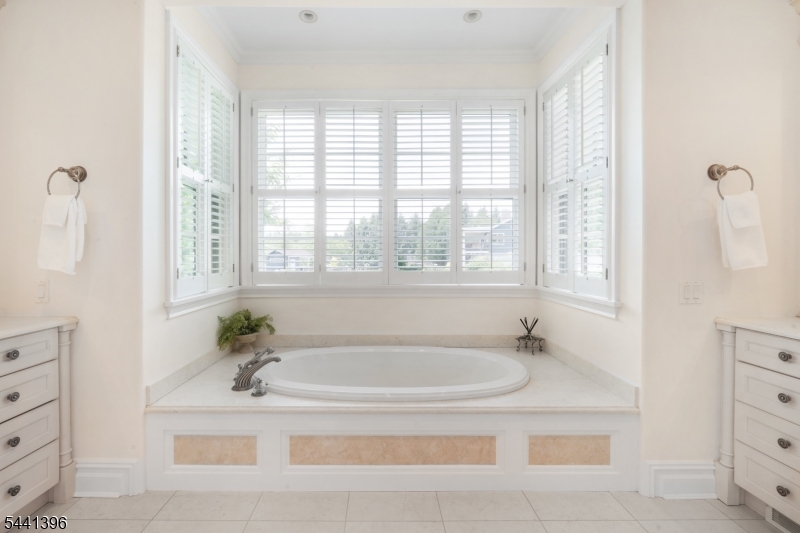 Pitney Farms/ East Mendham - Residential
