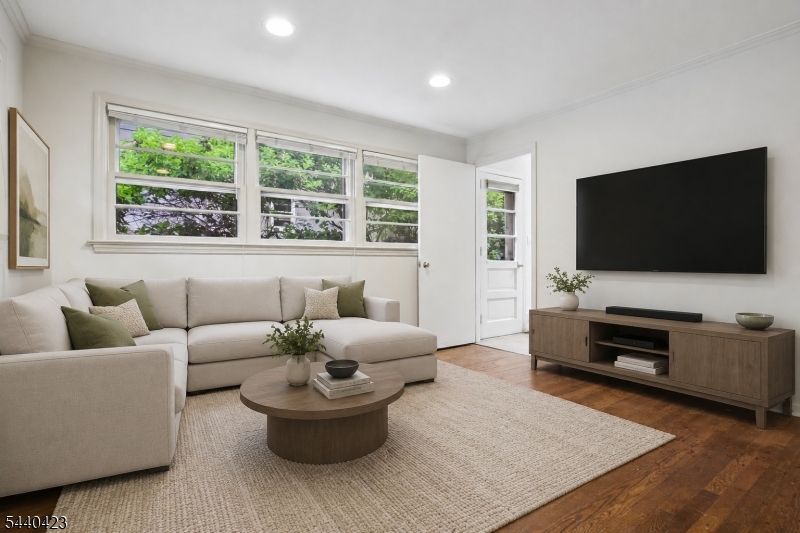 THE HILL - Residential