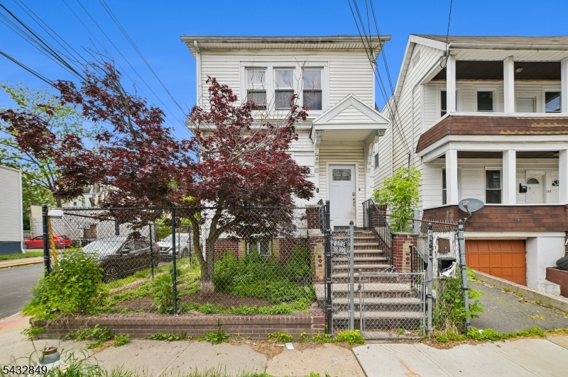 Up. Irvington/Clinton Hill - Residential Income