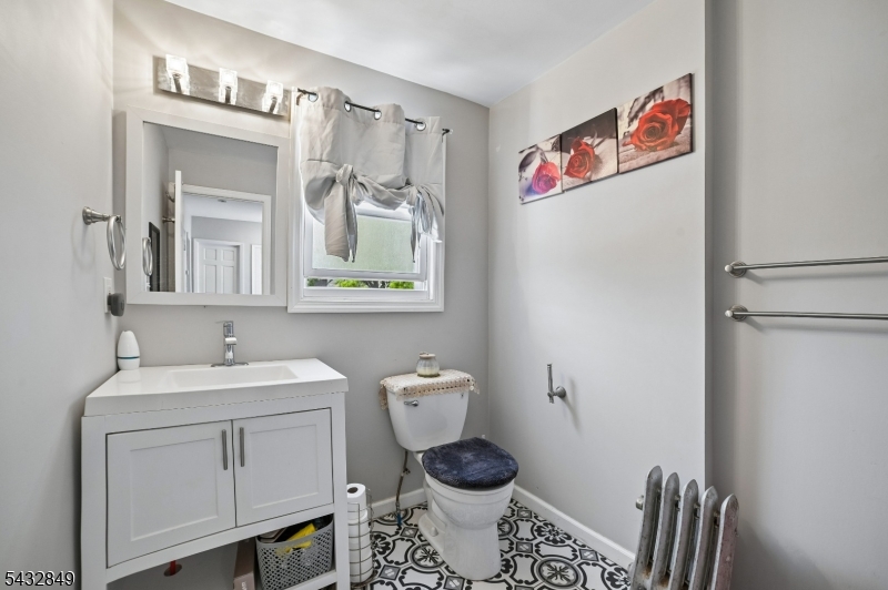 Up. Irvington/Clinton Hill - Residential Income