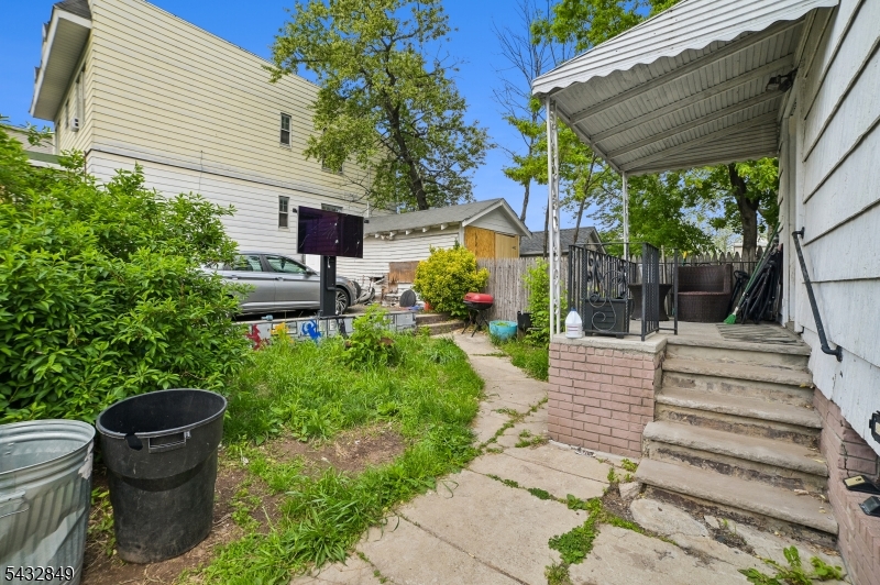 Up. Irvington/Clinton Hill - Residential Income