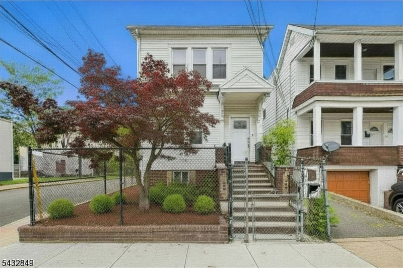 Up. Irvington/Clinton Hill - Residential Income