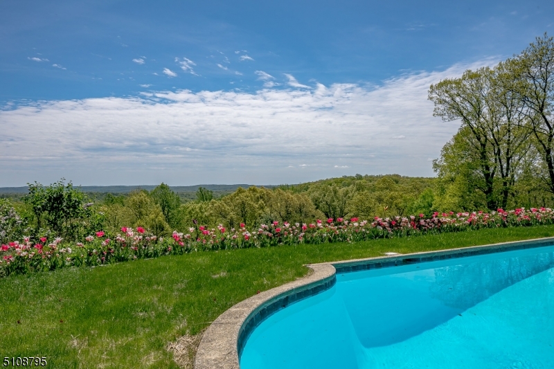 Bernardsville Mountain - Residential