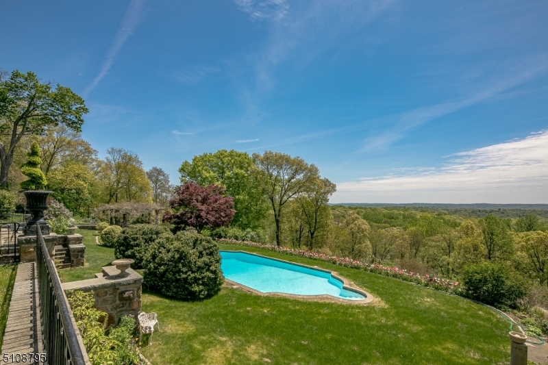 Bernardsville Mountain - Residential