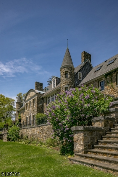 Bernardsville Mountain - Residential