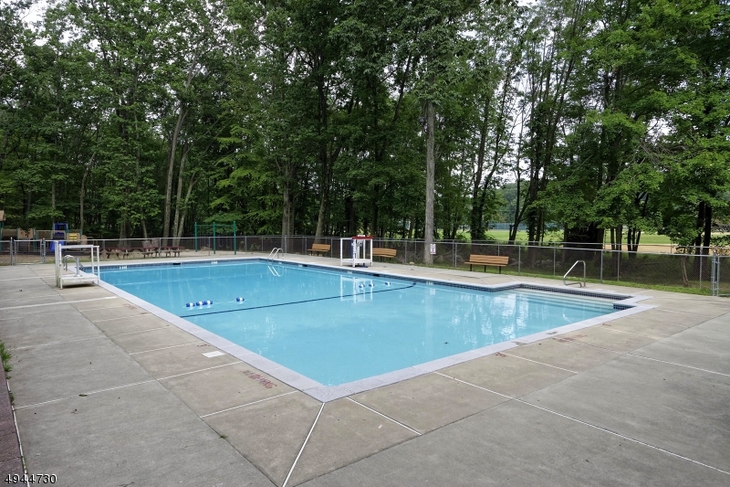 White Meadow Lake - Residential